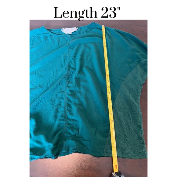 Two by Vince Camuto Green Scoop Neck Batwing Scrunch Sleeve Knit Top Medium EUC - Picture 3 of 6